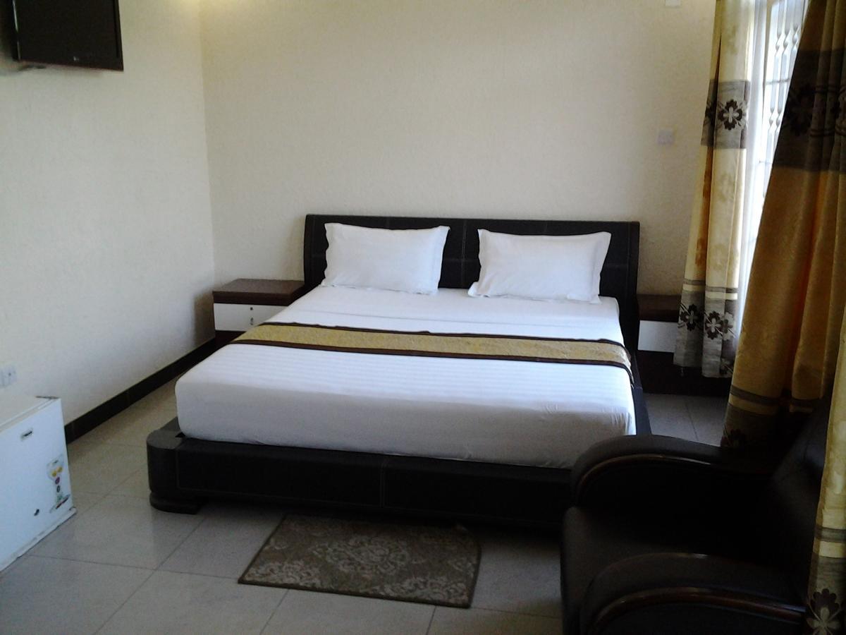 Best Point Hotel Dar es Salaam Pokoj fotografie